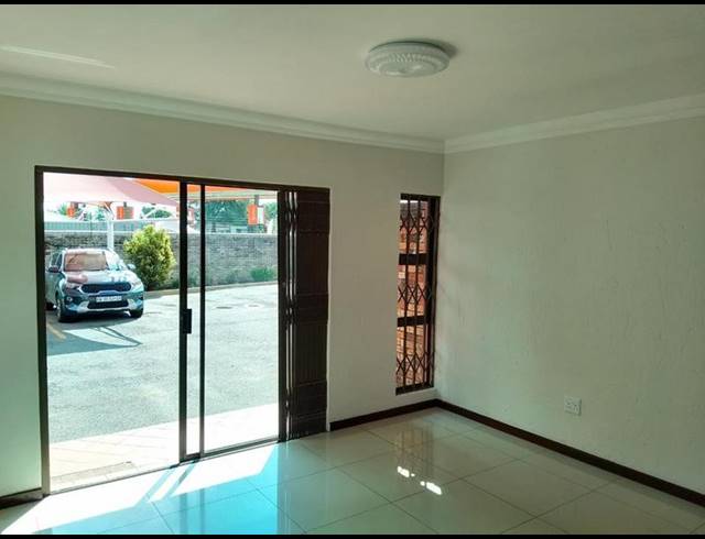 3 BEDROOM TOWNHOUSE FOR SALE IN BRACKENDOWNS